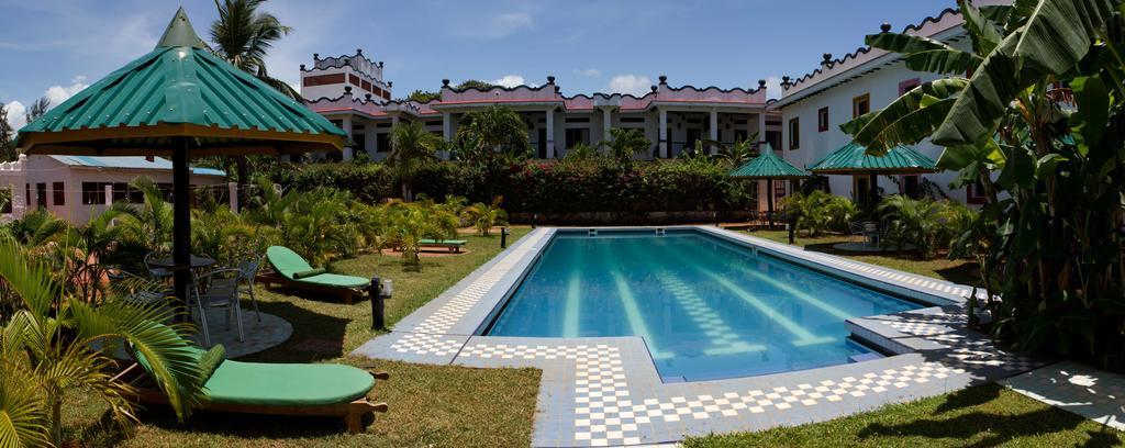 Mangro Hotel Diani Beach Bagian luar foto