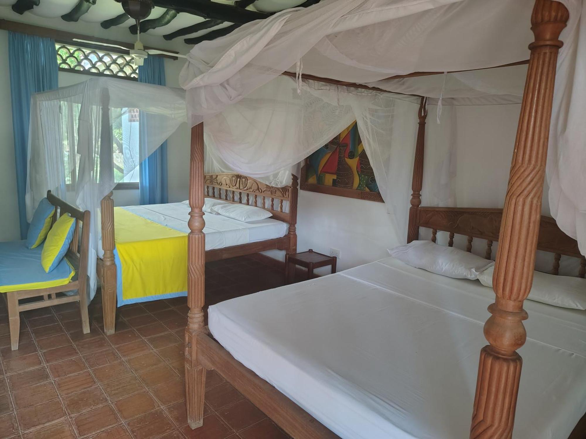 Mangro Hotel Diani Beach Bagian luar foto