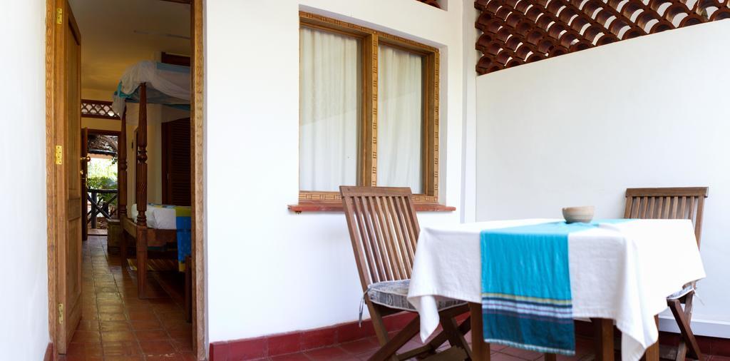 Mangro Hotel Diani Beach Ruang foto