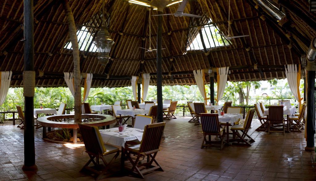 Mangro Hotel Diani Beach Bagian luar foto